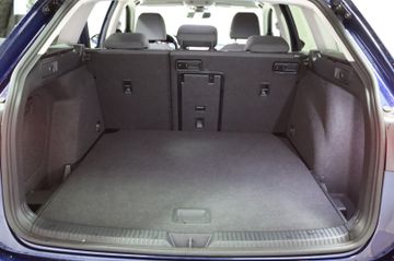 Volkswagen Golf VIII Variant Style HeadUp StHz Navi