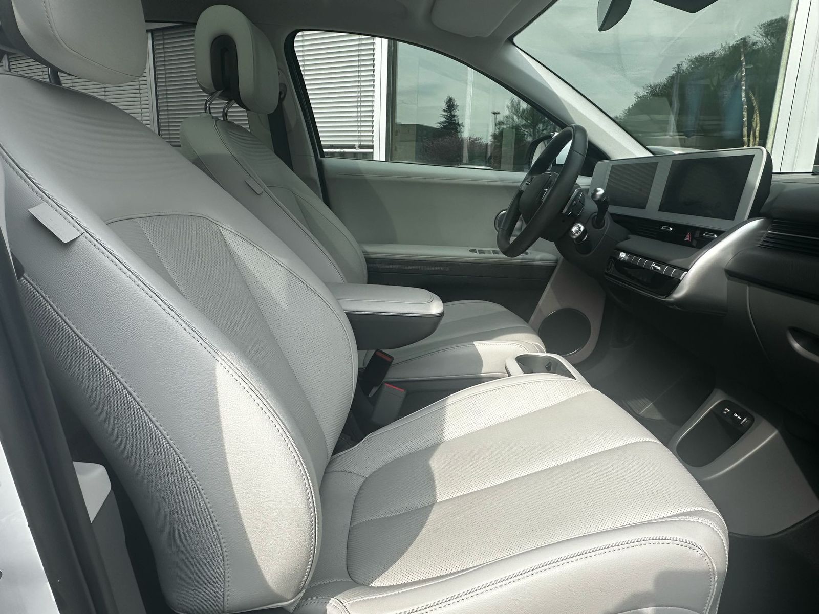 Fahrzeugabbildung Hyundai Ioniq 5 Techniq PANO+LEDER+LED+SHZ+WP+KAMER+ACC+