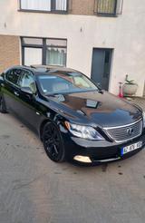 Lexus LS 600 600h L - - schwarze Lexus LS-Serie