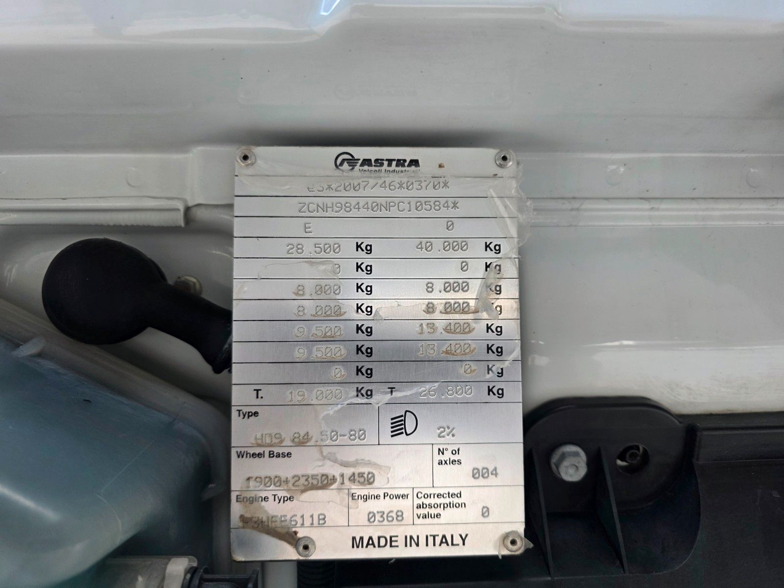 Fahrzeugabbildung Iveco Astra HD9 84.50-80 8x4 Muldenkipper Schalter
