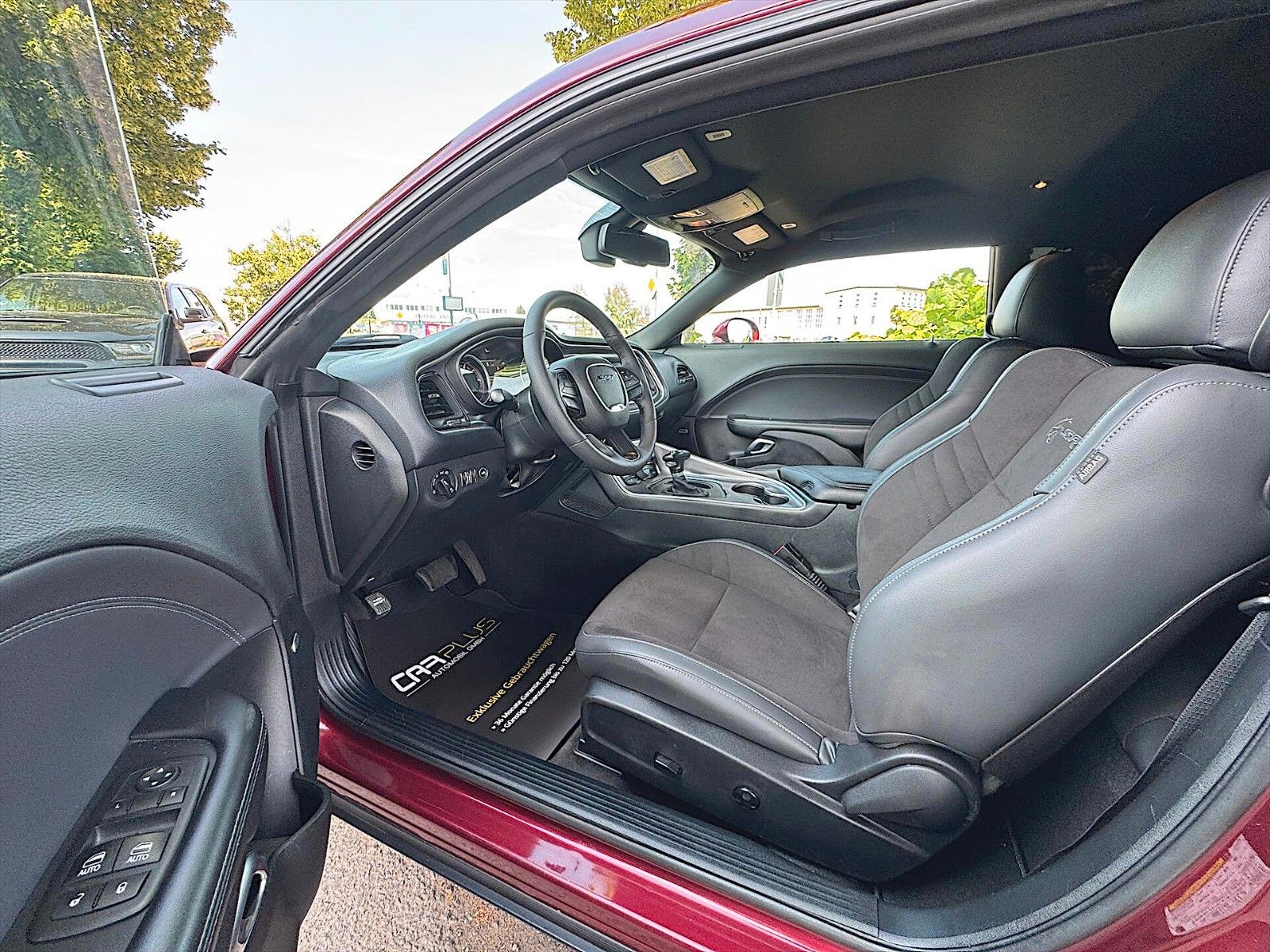 Fahrzeugabbildung Dodge Challenger 3.6 4x4 SRT Performance *LED*Kamera*
