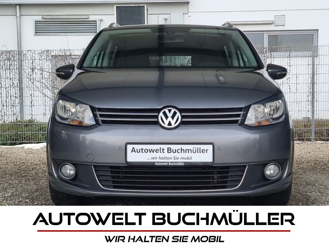 Gebrauchtwagen Volkswagen Touran Touran 2.0 TDI,7-SITZER,LEDER,NAVI,AHK,TEMPO,SHZ in Nersingen