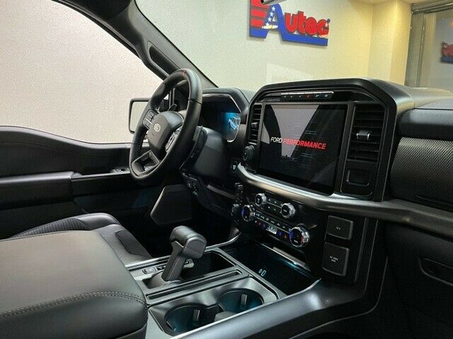 Fahrzeugabbildung Ford RAPTOR SUPERCREW-ACC-801A-NAVI-360-TAIL STEP!!!