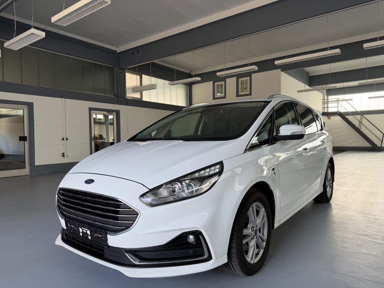 Ford S-MAX TITANIUM *NAVI*7-SITZER*DAB*AHK*