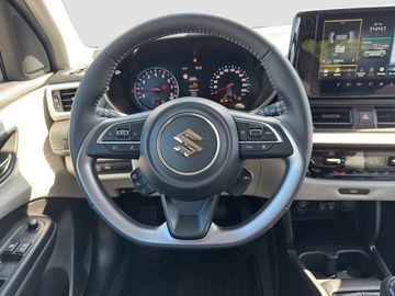 Fotografie 11 des Suzuki Swift 1.2 Dualjet Hybrid 61 kW Comfort