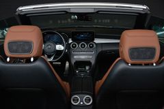 MERCEDES-BENZ C 300 AMG Cabrio Night*Multibeam*Memory*Air*19"
