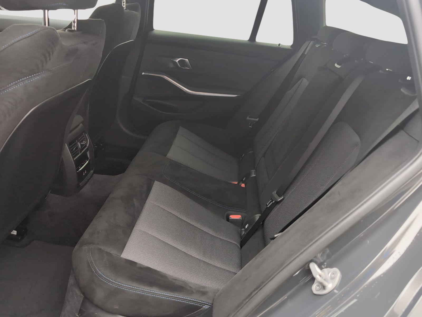 BMW 330 - Bild 9