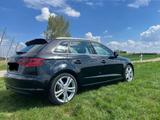 Audi A3 2.0 TDI S tronic Ambition Sportback S-LINE - Audi A3: Ambition Line