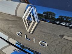 Fahrzeugabbildung Clio V Evolution 1.6 E-TECH Hybrid 145 EU6e Rück