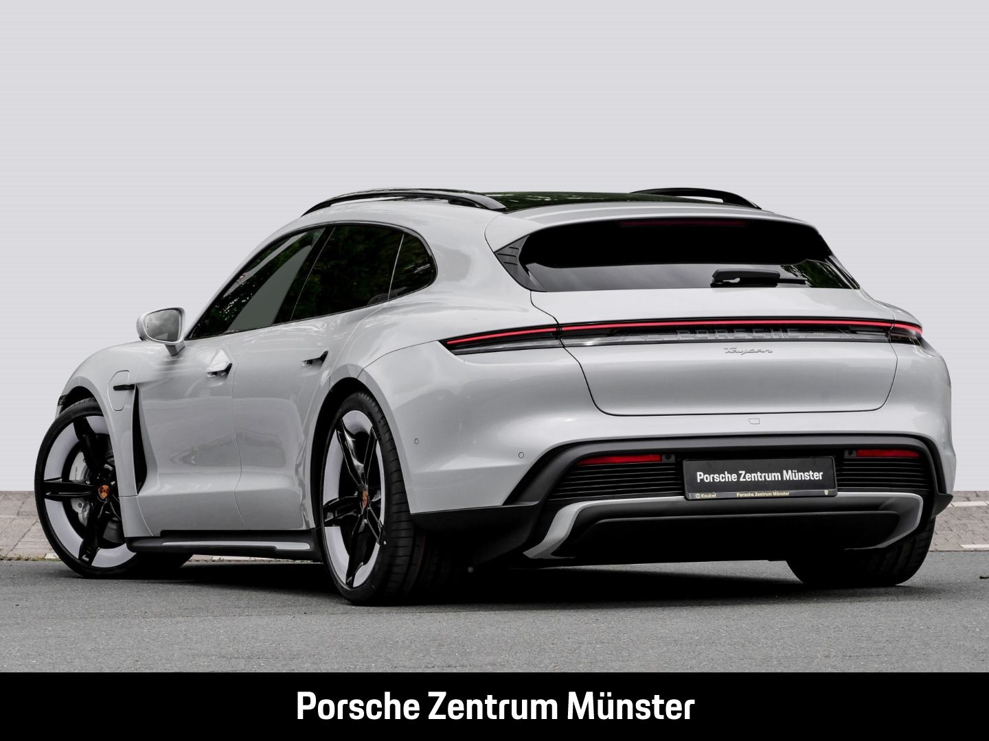 Porsche Taycan Sport Turismo Black Edition Soft-Close imagem 3