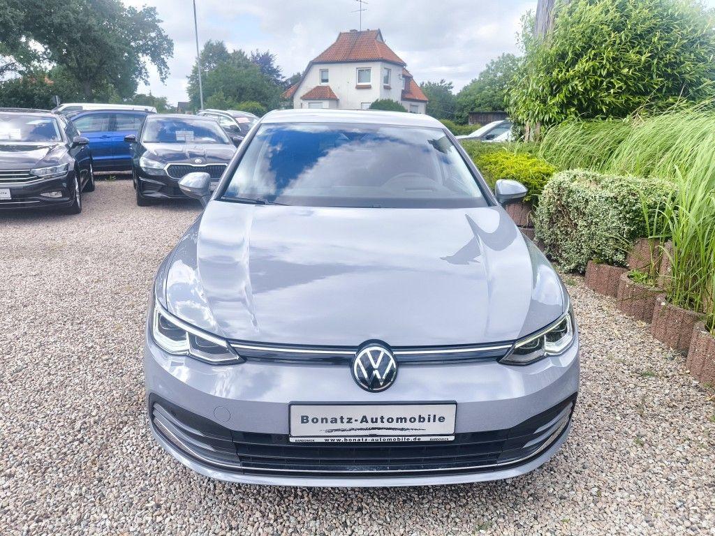 Volkswagen Golf 1.5 TSI Life *Navi,Kamera,ACC,APP,Standhzg*