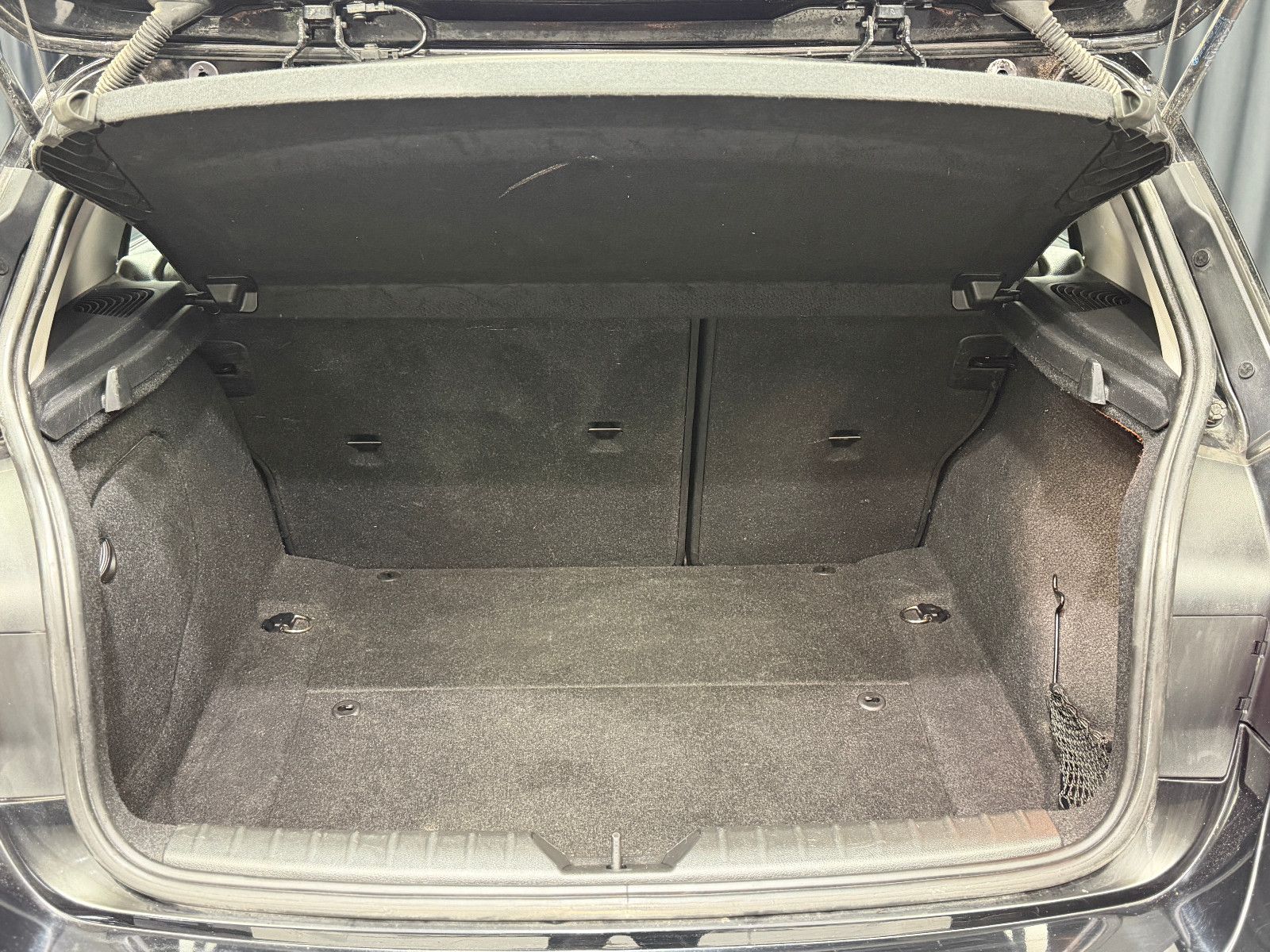 Fahrzeugabbildung BMW 120d xDrive Advantage|AUTOMATIK|HIFI|PDC|PANO|NA