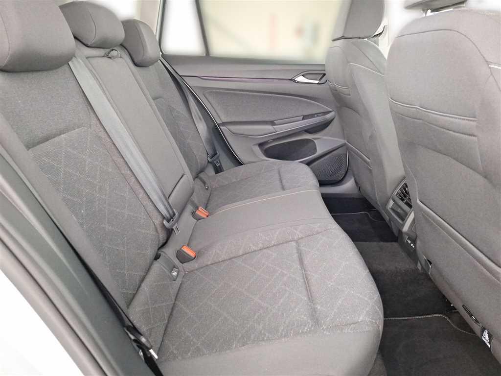 Volkswagen Golf Variant Life 2.0 TDI Navi AHK Winterpaket