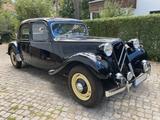 Citroën Traction Avant 11B mit Vierganggetriebe!