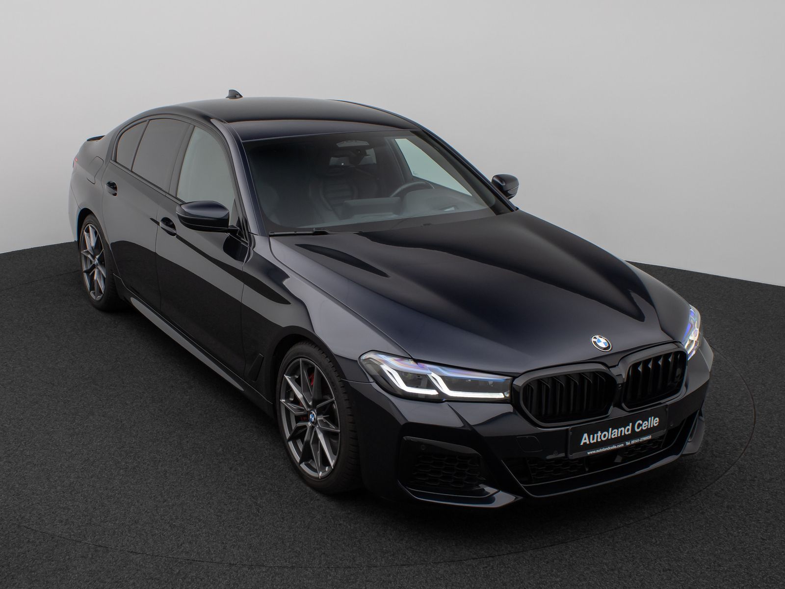 Fahrzeugabbildung BMW M550i xD Kamera Laser HUD DAB H/K 4Klima Komfort