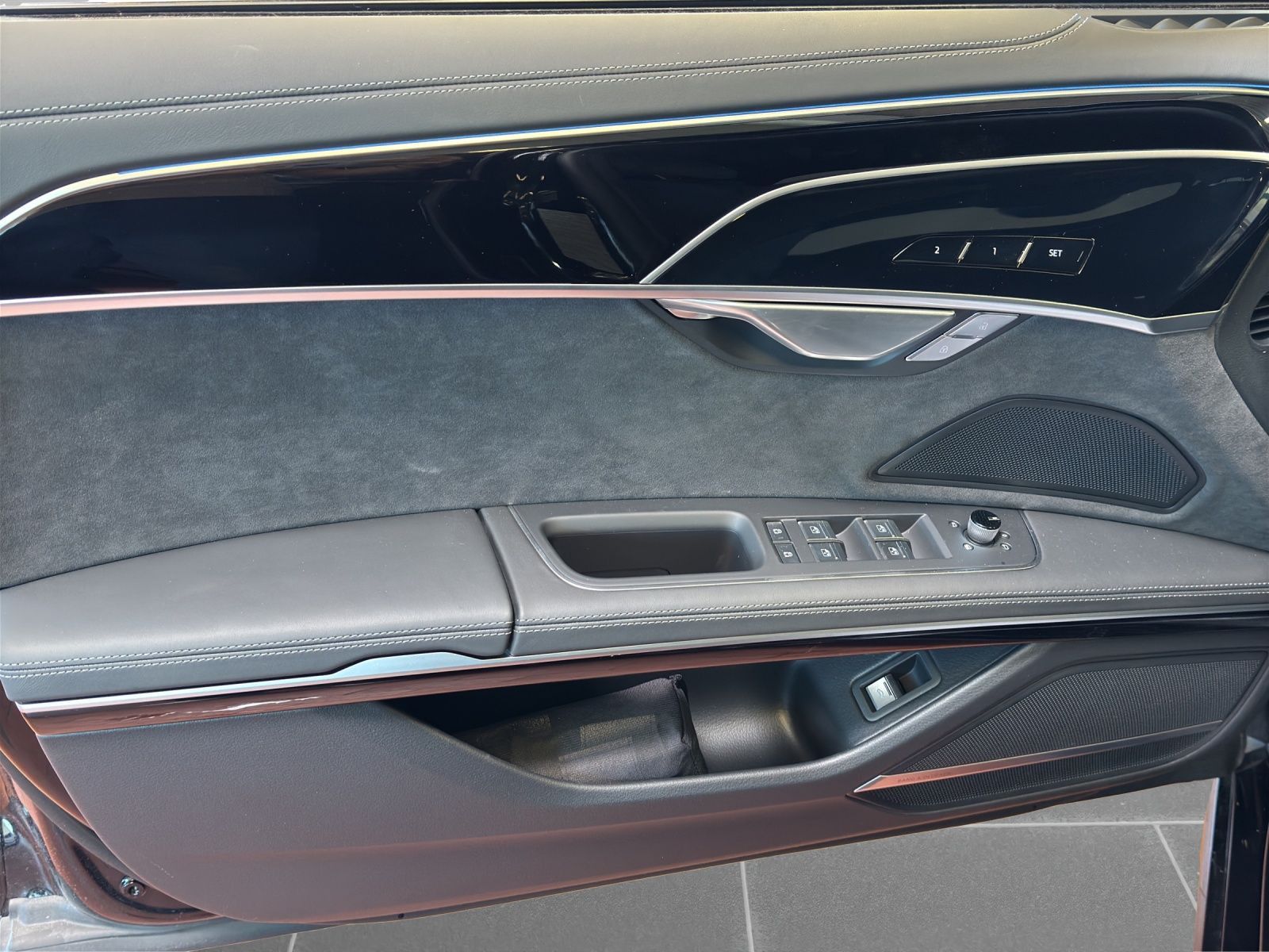 Audi S8 - Bild 15