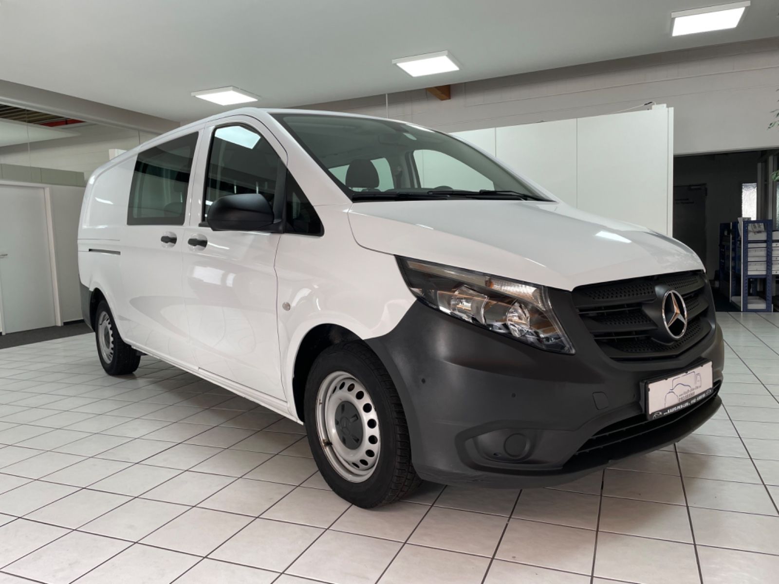 Fahrzeugabbildung Mercedes-Benz Vito Mixto 111 CDI FWD extralang *Werkstatt*
