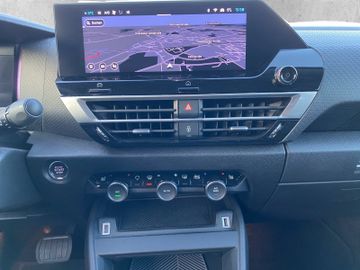 Citroën C4 Shine PT 130 Navi+SHZ+HUD+RFK+Carplay+LED+LM