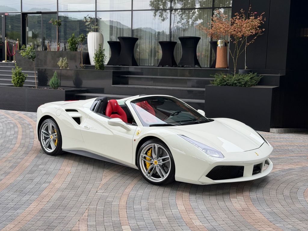 Image of Ferrari 488 Spider
