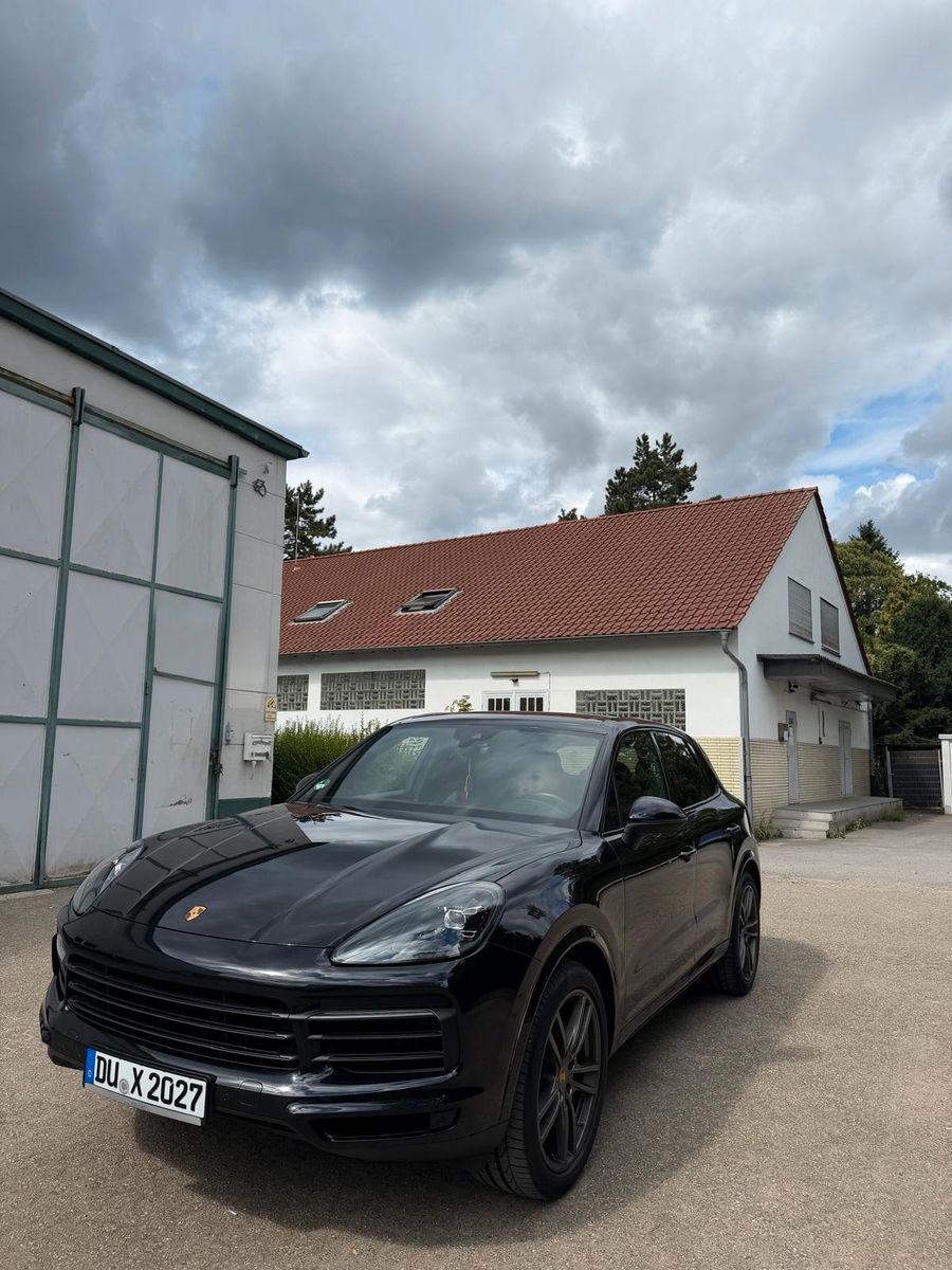 Porsche Cayenne Basis foto 2