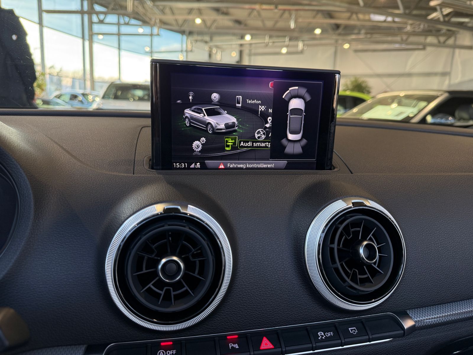 Fahrzeugabbildung Audi A3 Cabriolet 35 TFSI S line B&O ACC LED