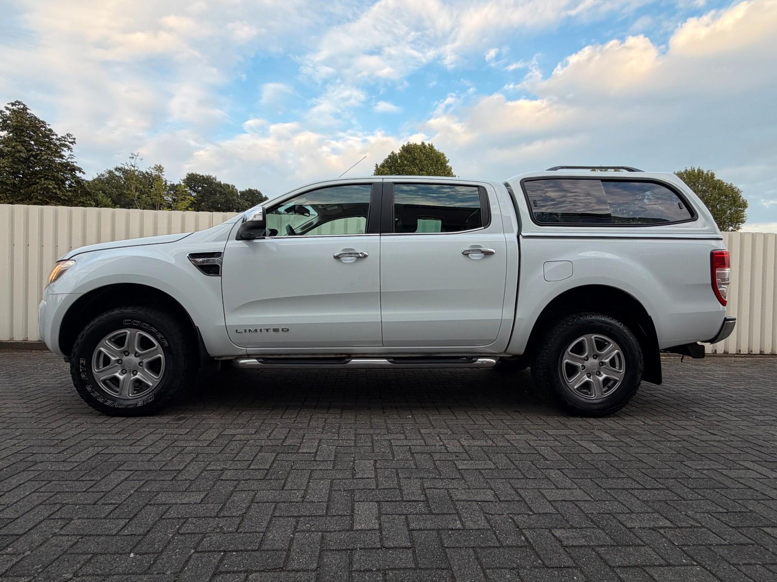 Ford Ranger Limited Double Cabine 4x4 2.2 TDCi 150 ch – BVM – Cuir – Attelage