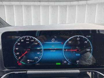 صورة مصغرة 11 لـ 2021 Mercedes-BENZ EQA