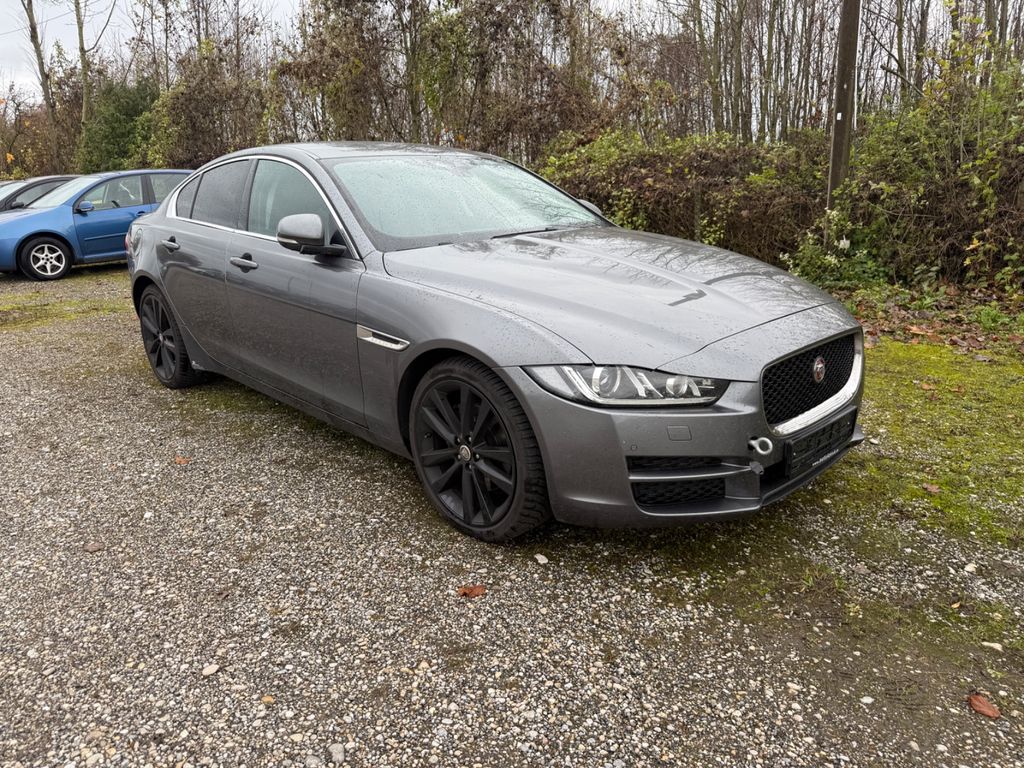 JAGUAR Xe – Hauptansicht
