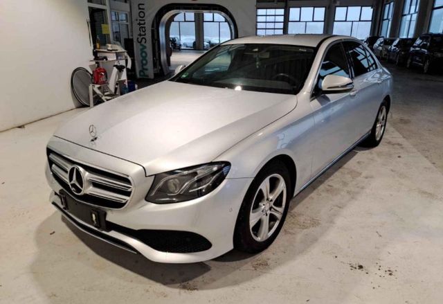 Mercedes-Benz E 220 d *Avantgarde*WideScreen*Kamera*Multibeam*