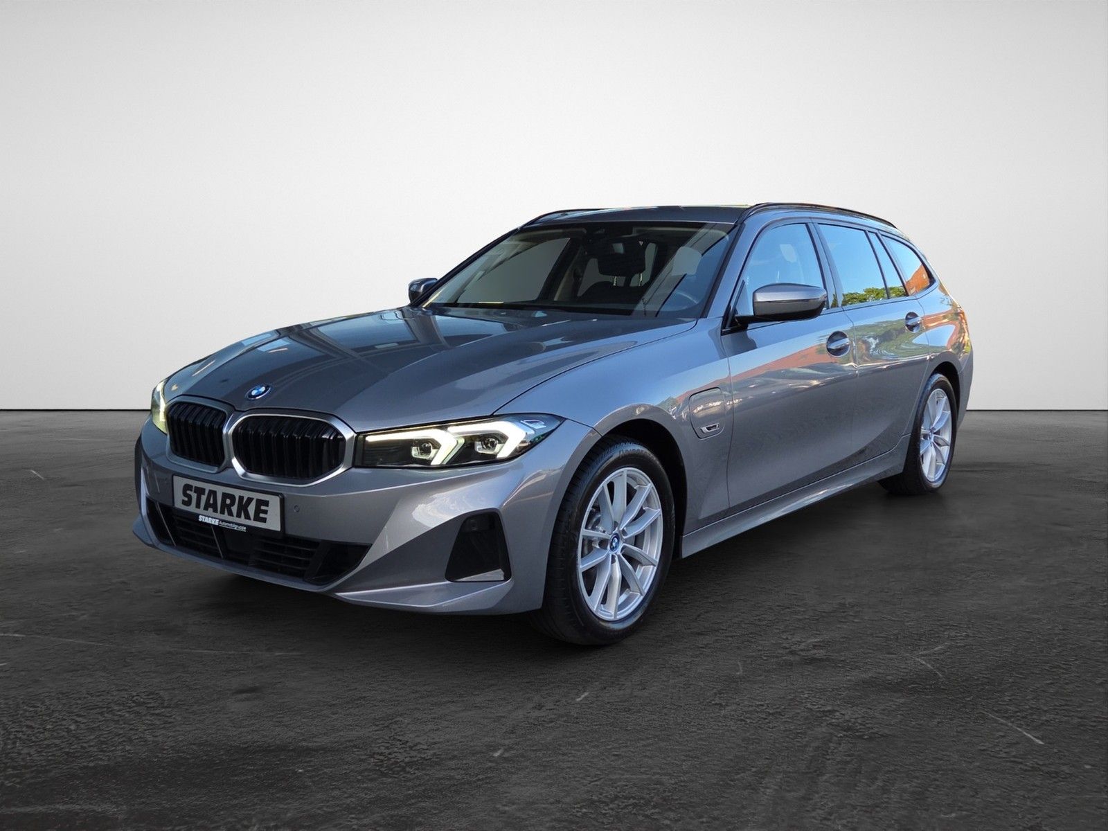 BMW 320e touring AHK HarmanKardon Widescreen imagem 2