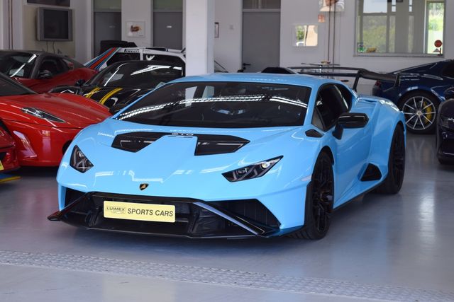 LAMBORGHINI Huracan