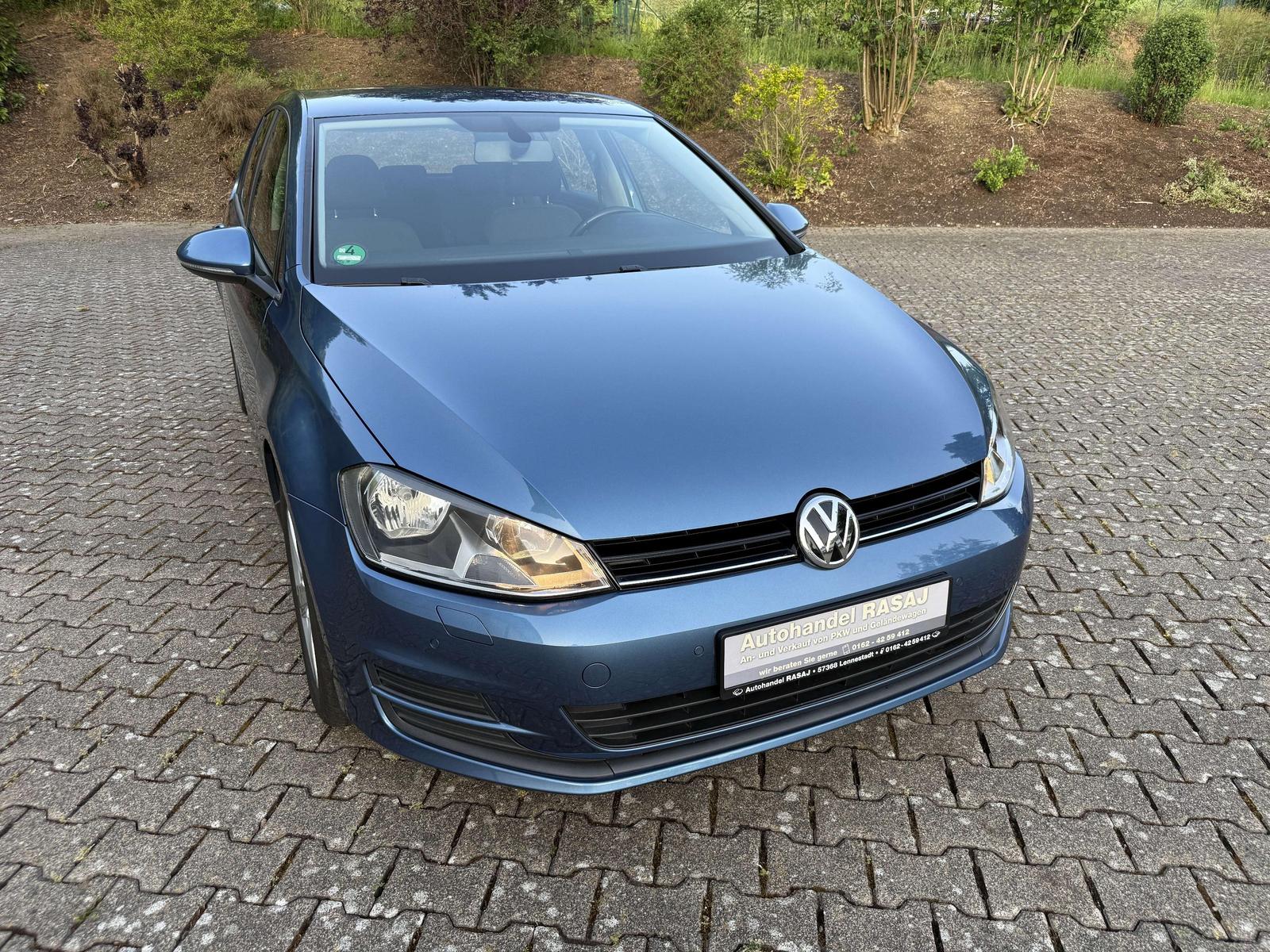 Volkswagen Golf VII 1.6 TDI Comfortline*KLIMATRONIC*NAVI*PD