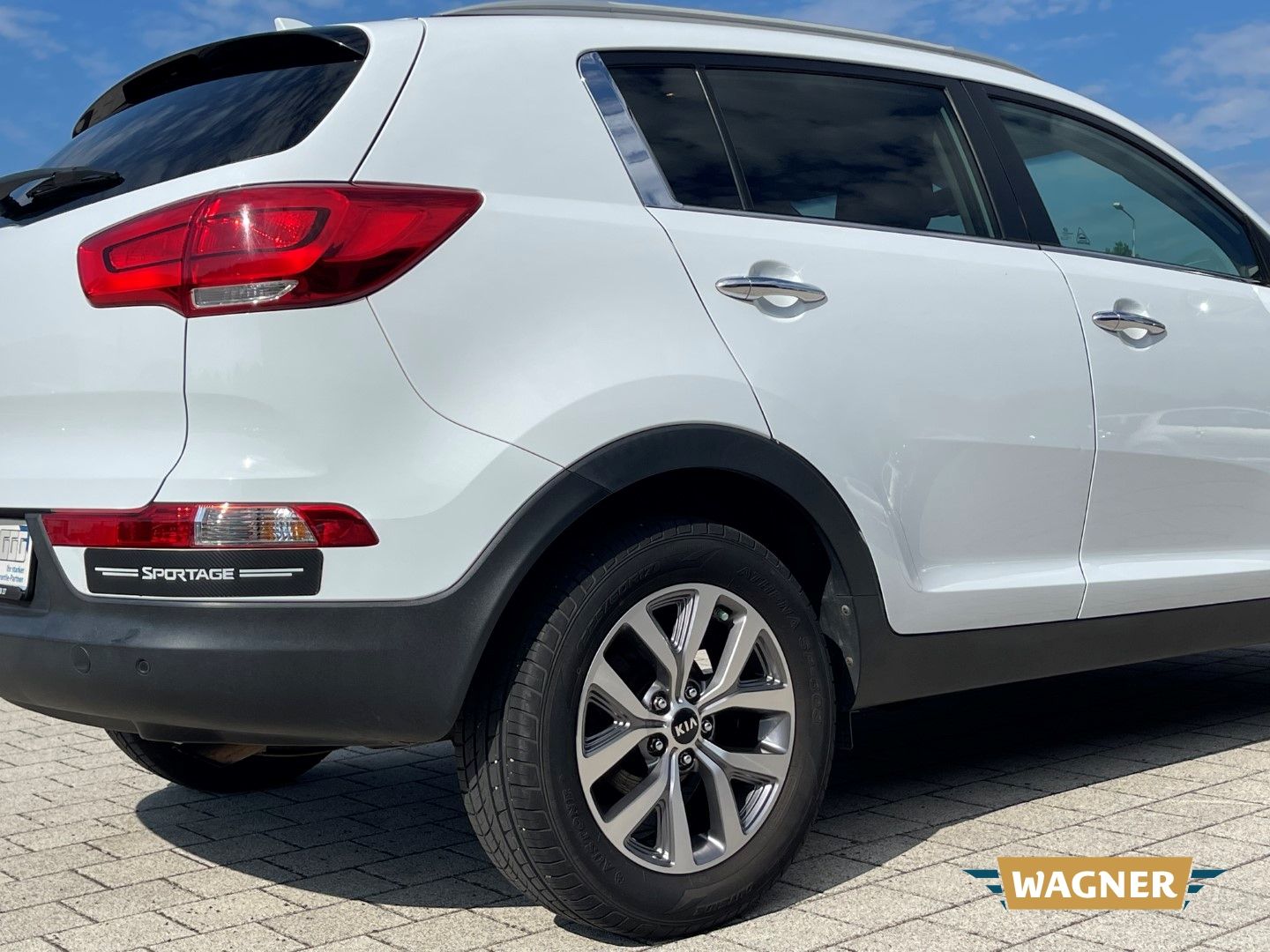 Fahrzeugabbildung Kia Sportage Dream Team 2WD Sitzheizung Tempomat