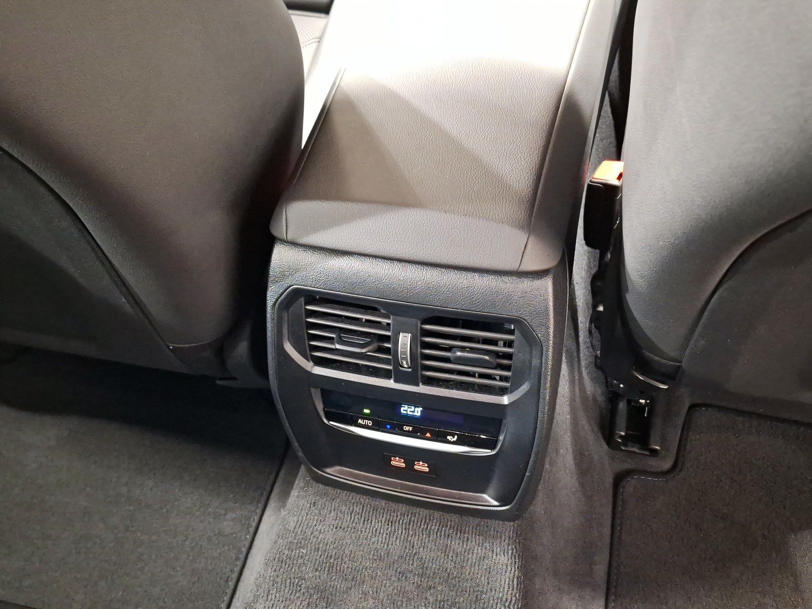 BMW 318 - Bild 17