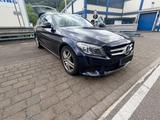 Mercedes-Benz C 220 D T-Model 2020 - blaue Mercedes-Benz CE-Klasse