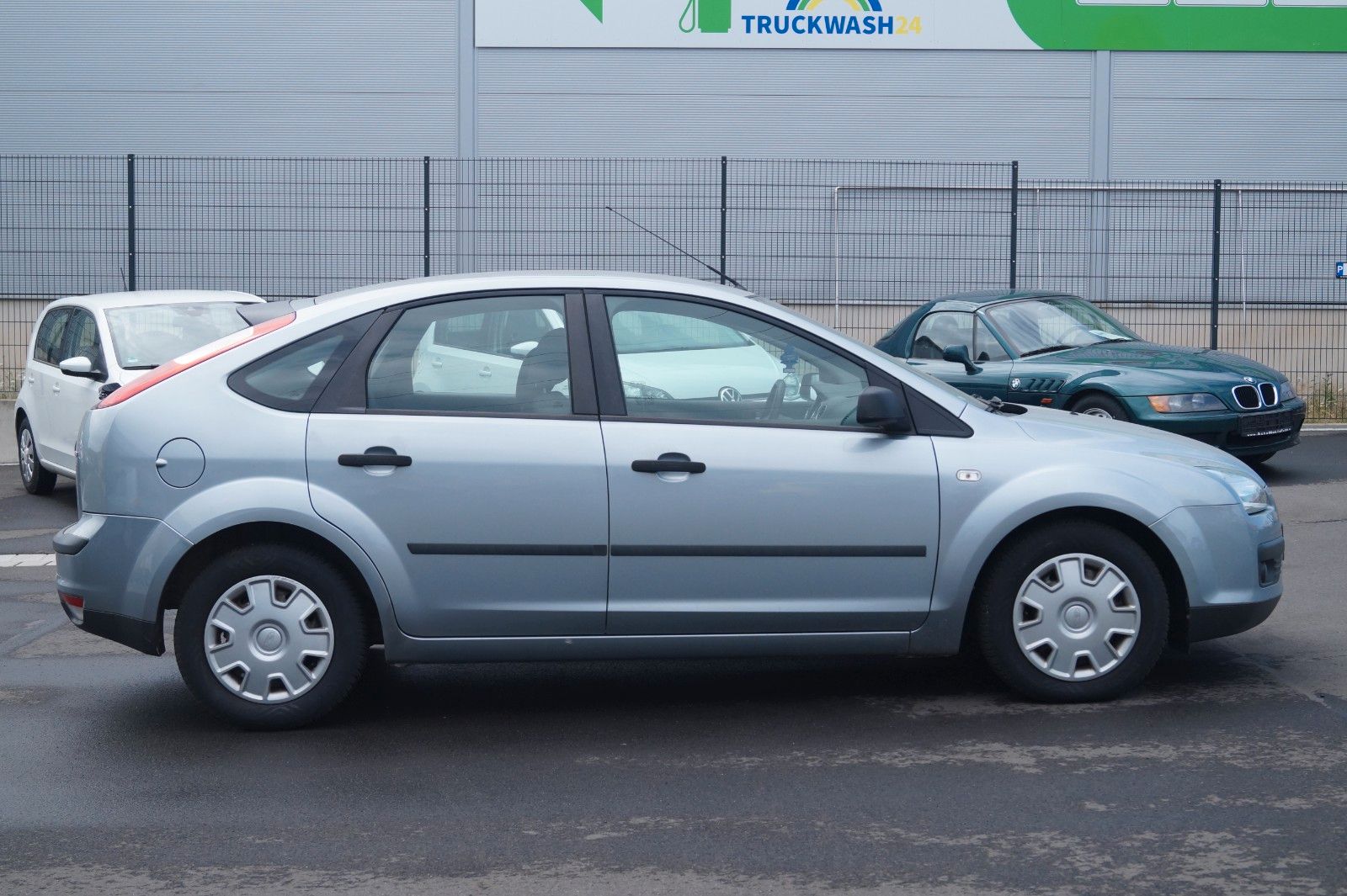 Fahrzeugabbildung Ford Focus Lim. Trend