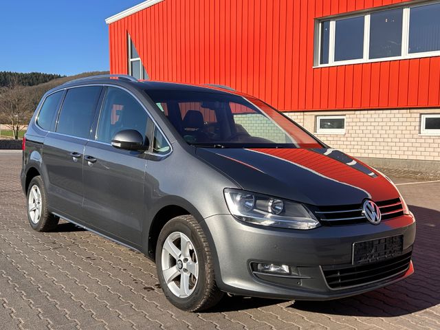 Volkswagen Sharan Highline BMT 7 Sitzer Navi Kamera PDC