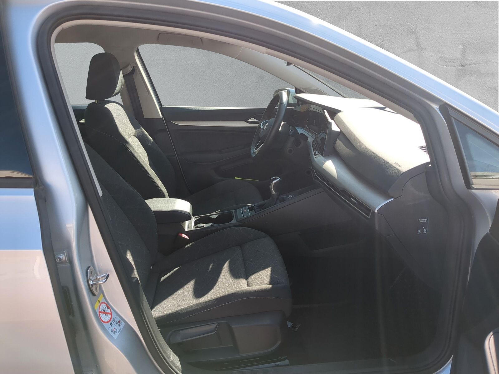 Fahrzeugabbildung Volkswagen Golf Variant 2.0 TDI Life LED AppConnect SHZ ACC