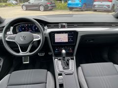 VW Passat Alltrack 200PS  #STH-AHK-H&K-19"-Matrix
