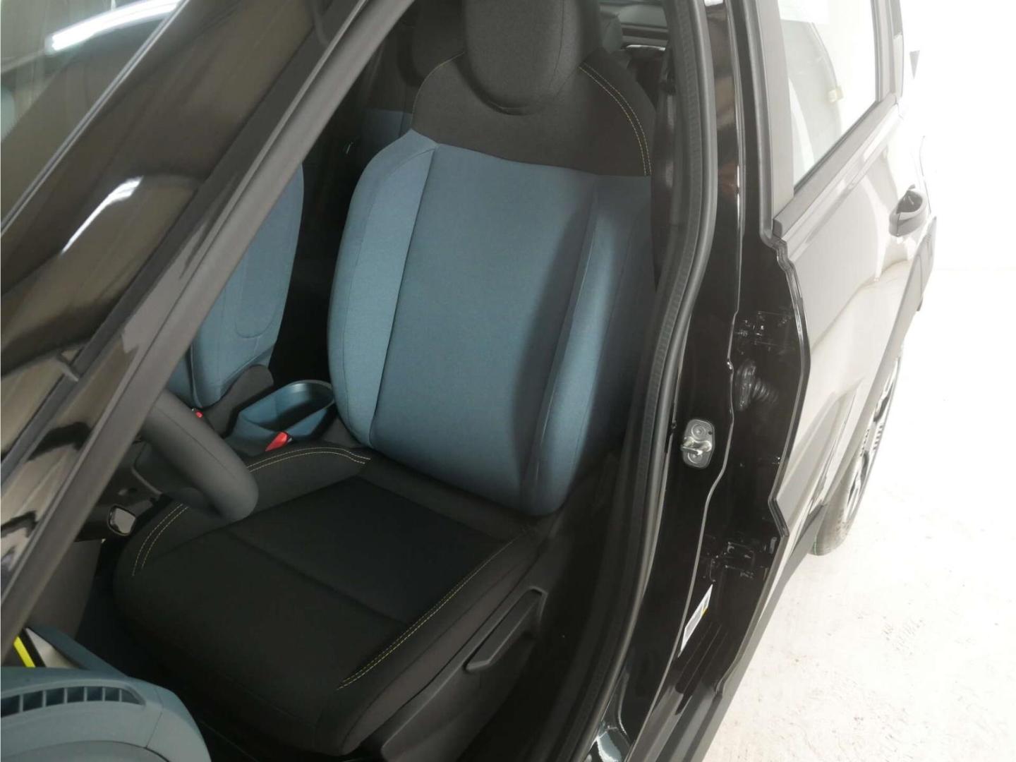 Fiat Grande Panda hybrid 1.2 eDCT Business Edition, миниатюра 14