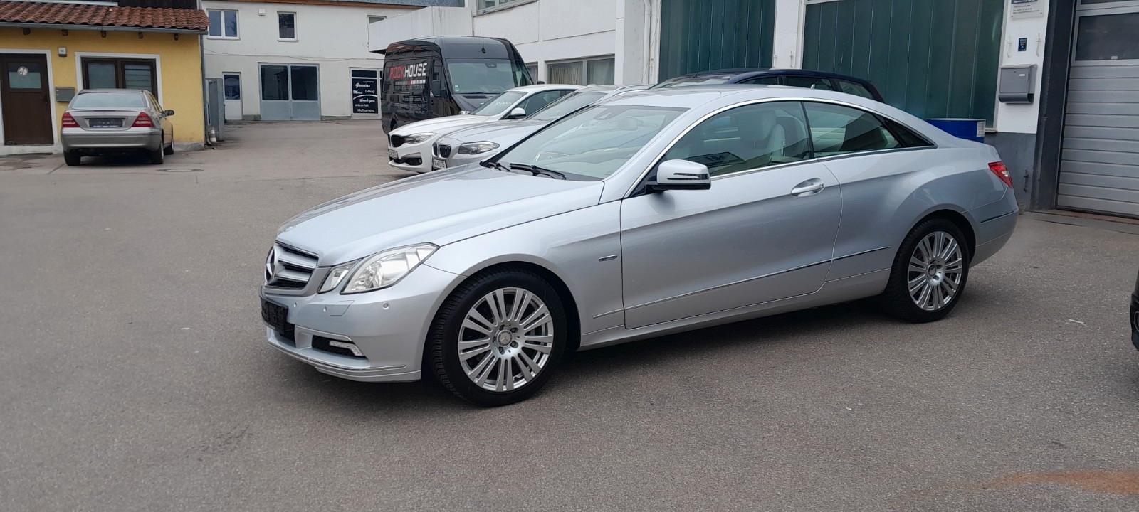 Mercedes-Benz E 250 E Coupe E 250 CGI BlueEfficiency