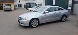 Mercedes-Benz E 250 E Coupe E 250 CGI BlueEfficiency - Mercedes-Benz Coupé aus dem Jahr 2010