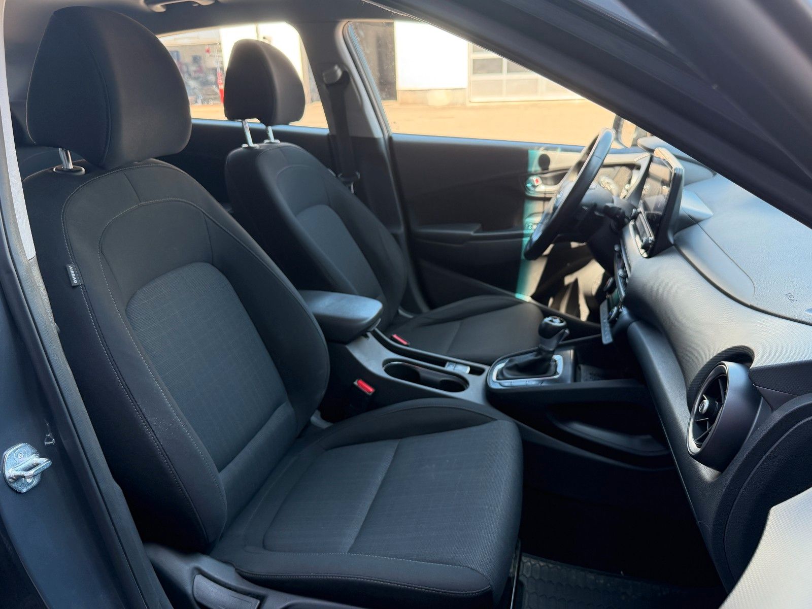 Fahrzeugabbildung Hyundai Hyundai KONA 1.6 GDi Hybrid Trend *Navi*LED*RFK*