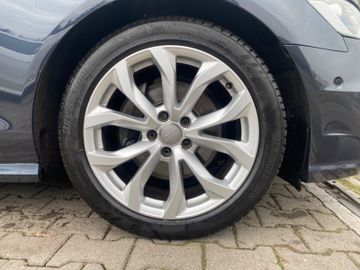 Fahrzeugabbildung Audi A6 2.0 TDI Avant Ultra*Totwinkel*StHz*Kamera*
