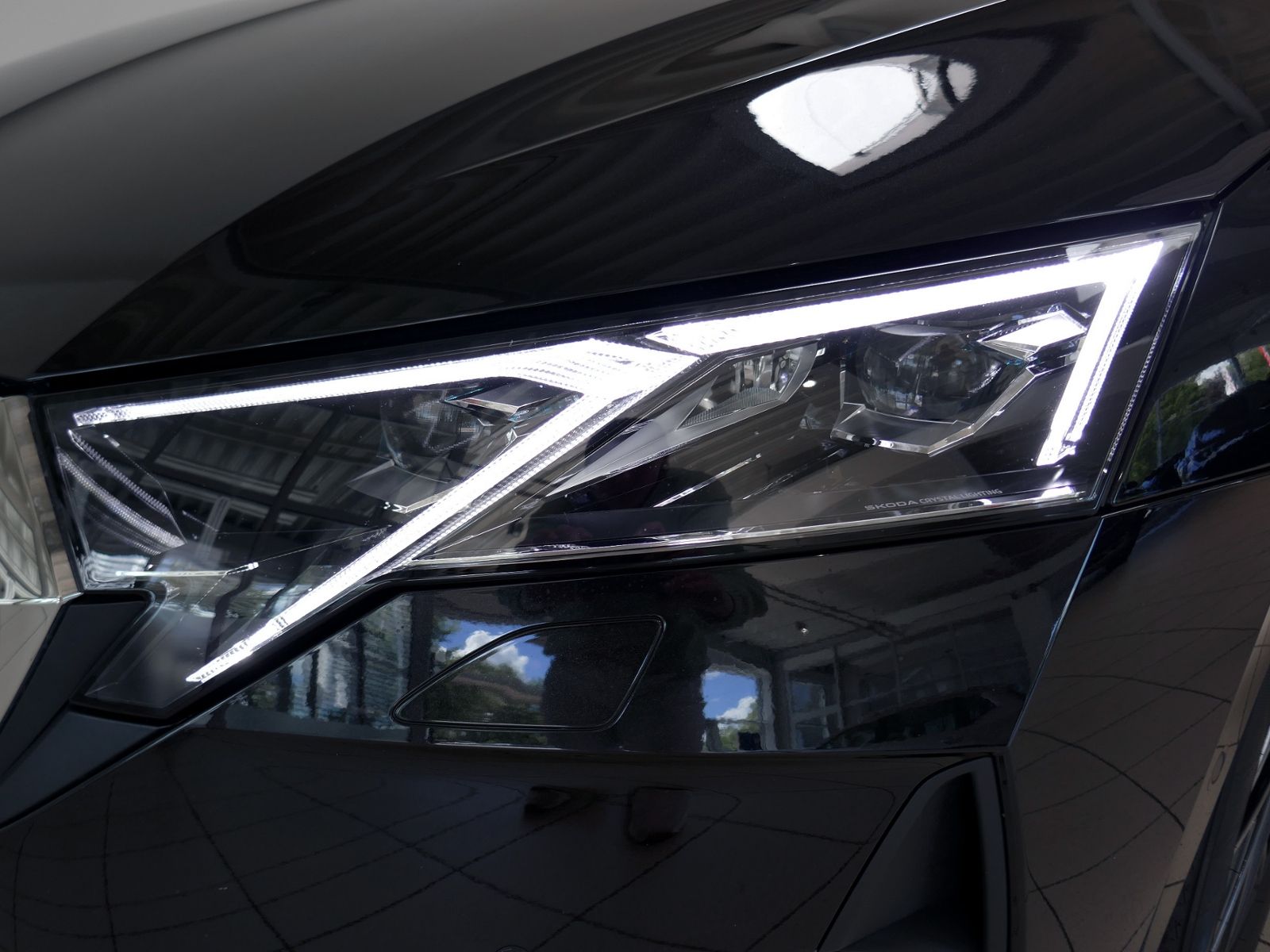 Fahrzeugabbildung SKODA Octavia Combi Tour 2.0 TDI | LED RFK ACC Navi