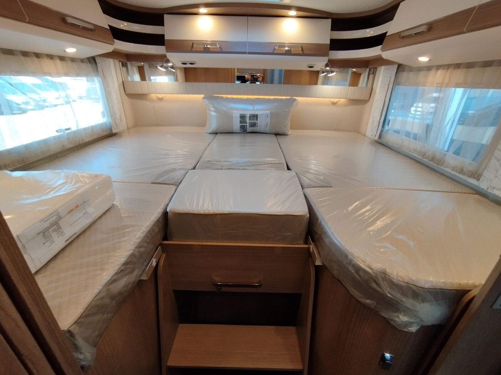 Fahrzeugabbildung Malibu T 490 RB LE comfort Mercedes,Distronic,LED,Autom