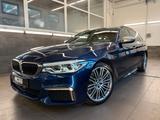 BMW M550d xDrive M-Paket AHK SITZLÜFT STANDH H&K HUD - blaue BMW M550
