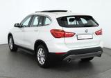 BMW X1 sDrive 20i Advantage Navi Panorama Tempomat - gebrauchte BMW X1 aus dem Jahr 2019