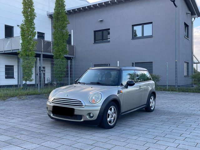 MINI COOPER CLUBMAN * PANO * NAVI * AUT * VOLL *