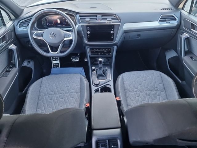 Fahrzeugabbildung Volkswagen Tiguan Allspace 2,0 TDI DSG 4MOTION MATRIX-LED N